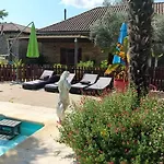度假居 Belle Quercynoise Hammam Et Jaccuzi Privatifs