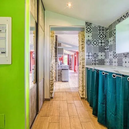 Belle Quercynoise Piscine Jacuzzi Partages * Septfonds