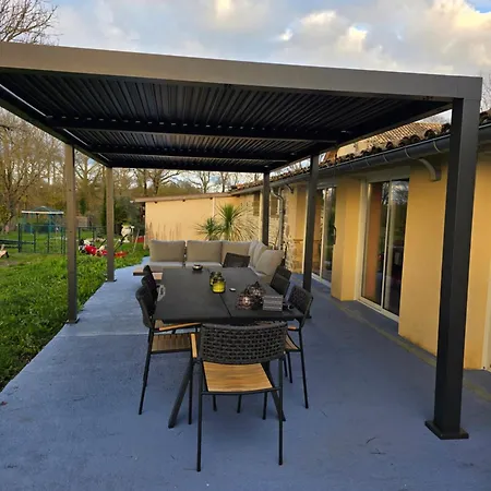 Belle Quercynoise Piscine Jacuzzi Partages *