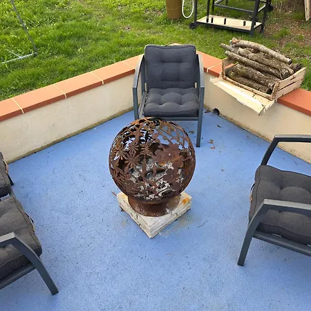 Belle Quercynoise Piscine Jacuzzi Partages Vakantiehuis Septfonds