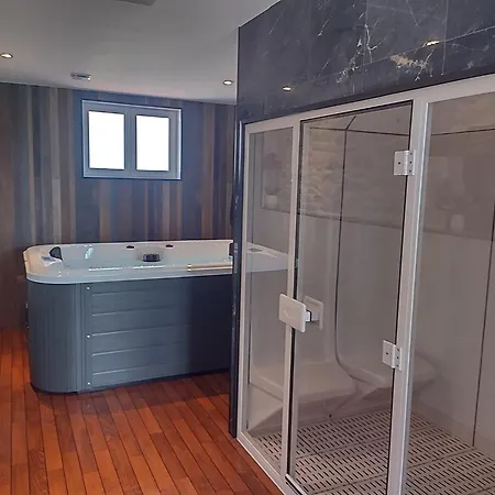 Belle Quercynoise Hammam Et Jaccuzi Privatifs Ferienhaus *
