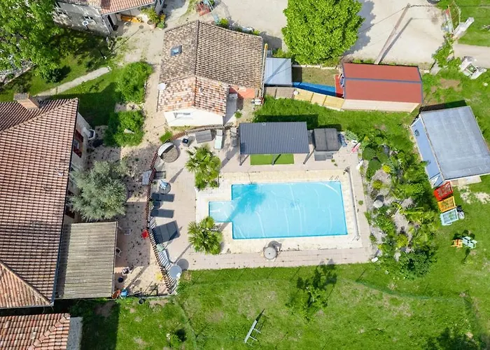 Сasa de vacaciones Belle Quercynoise Piscine Jacuzzi Partagés Septfonds