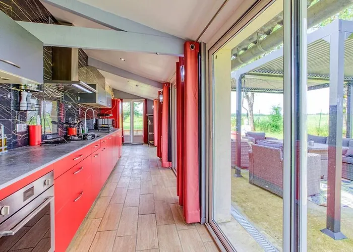 Belle Quercynoise Piscine Jacuzzi Partagés Сasa de vacaciones