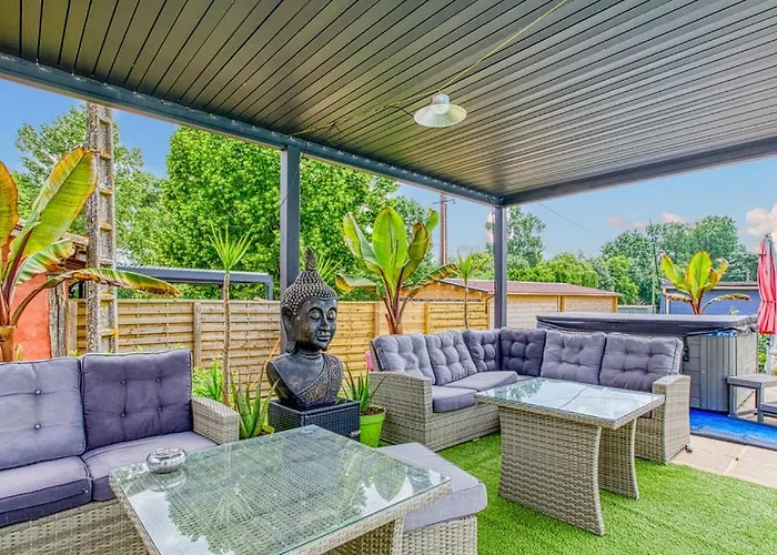 Belle Quercynoise Piscine Jacuzzi Partagés Сasa de vacaciones *