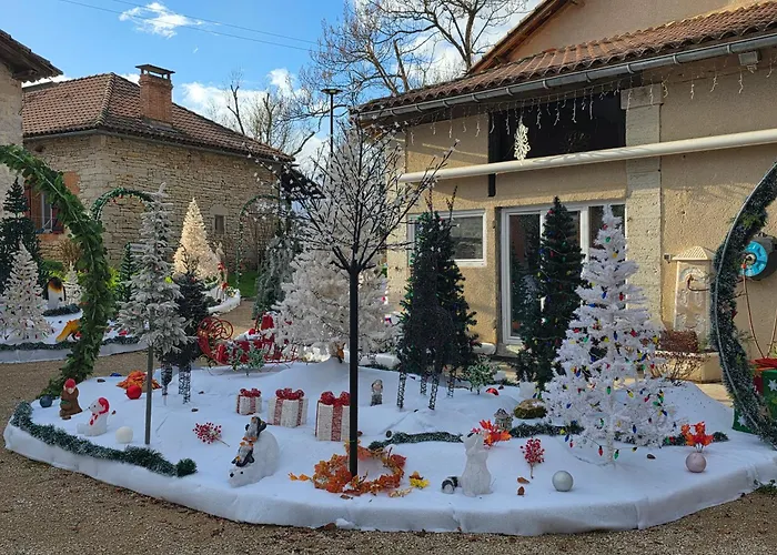 Belle Quercynoise Piscine Jacuzzi Partagés Сasa de vacaciones