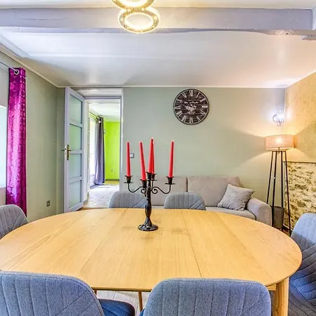 Belle Quercynoise Piscine Jacuzzi Partages בית נופש