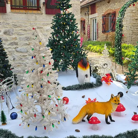 Belle Quercynoise Piscine Jacuzzi Partages בית נופש *