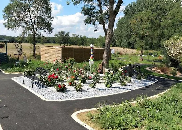 Ferienhaus Belle Quercynoise Piscine Jacuzzi Partages Septfonds