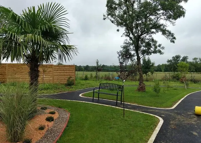 Belle Quercynoise Piscine Jacuzzi Partages Ferienhaus Septfonds