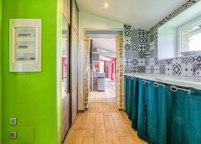 Belle Quercynoise Piscine Jacuzzi Partages * Septfonds