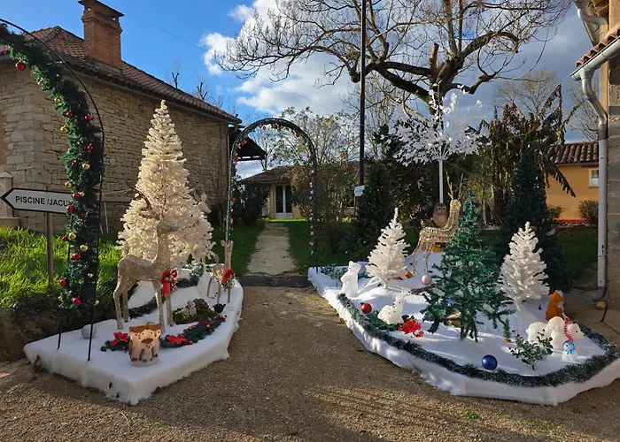 Ferienhaus Belle Quercynoise Piscine Jacuzzi Partages *